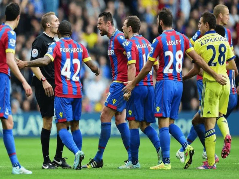 水晶宫vs利兹联:布伦南-约翰逊、伊斯梅拉-萨尔首发,卡尔弗特-勒温、卢卡斯-恩梅加出战