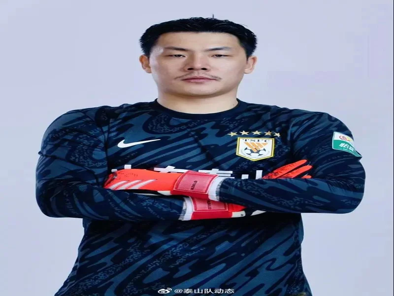 鲁媒：王大雷、高准翼未随泰山队出征青岛，五外援具备出场条件